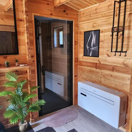 Le Secret Jacuzzi Privatif * Saint-Aigulin